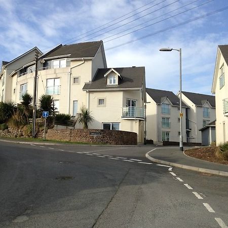 Ocean Breeze Apartment Bude Exterior photo